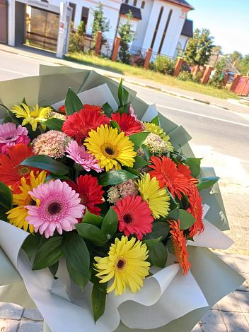 Букет цветов из: Герберы в Гурьевске Кемеровской области